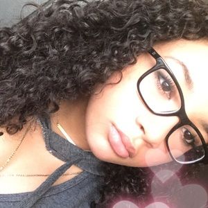 Meet your Posher, Enniah